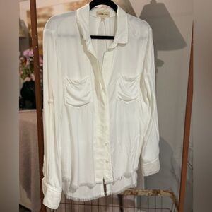 Bella Dahl White Button-Up blouse with fringe detail and pockets NWOT women’s